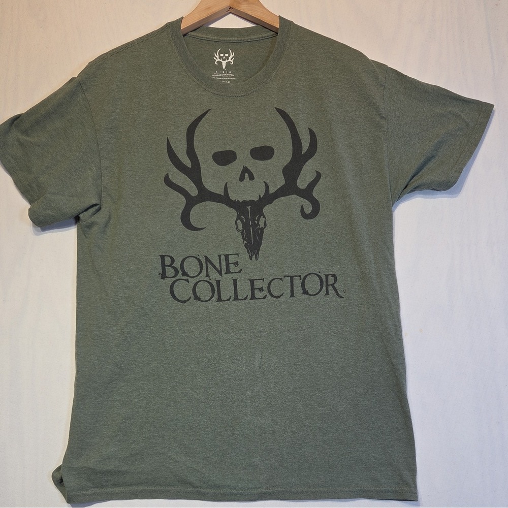 Bone Collector Men's Large L Olive Green Skull Deer Hunting Graphic T-Shirt
